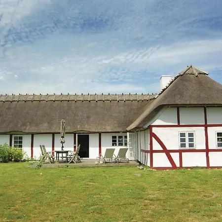 Prázdninový dům 3 Bedroom Lovely In *