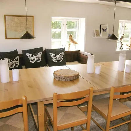 Prázdninový dům 3 Bedroom Lovely In