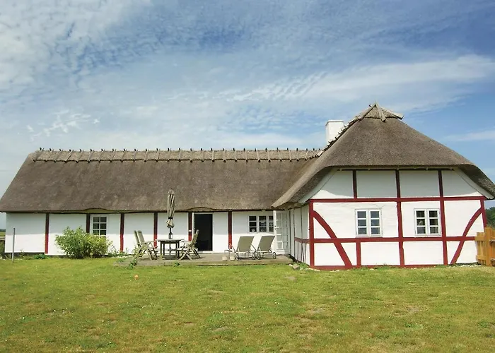 別荘 3 Bedroom Lovely In *