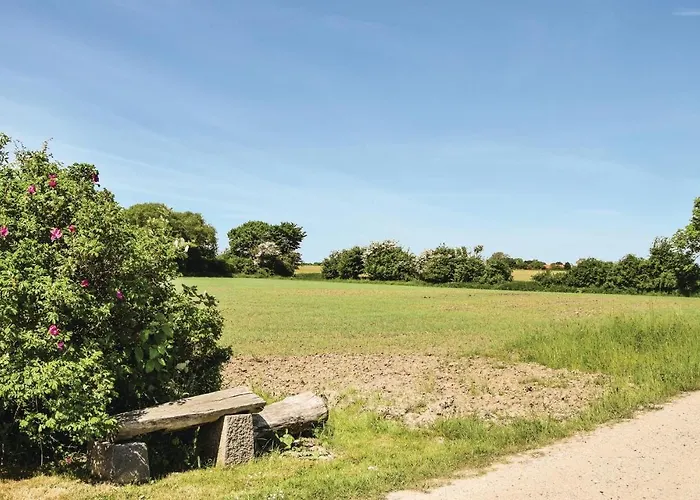 3 Bedroom Lovely In * Nordenbro Vesteregn