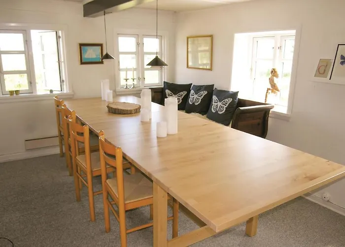 別荘 3 Bedroom Lovely In *